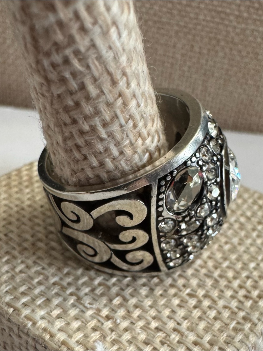 Brighton Silver & Black Heart Crystal Statement Ring w/ Clear surrounding stones - Picture 3 of 11